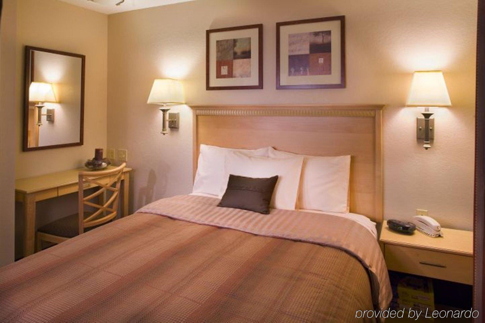 Candlewood Pittsburgh-cranberry By Ihg Hotel 2*