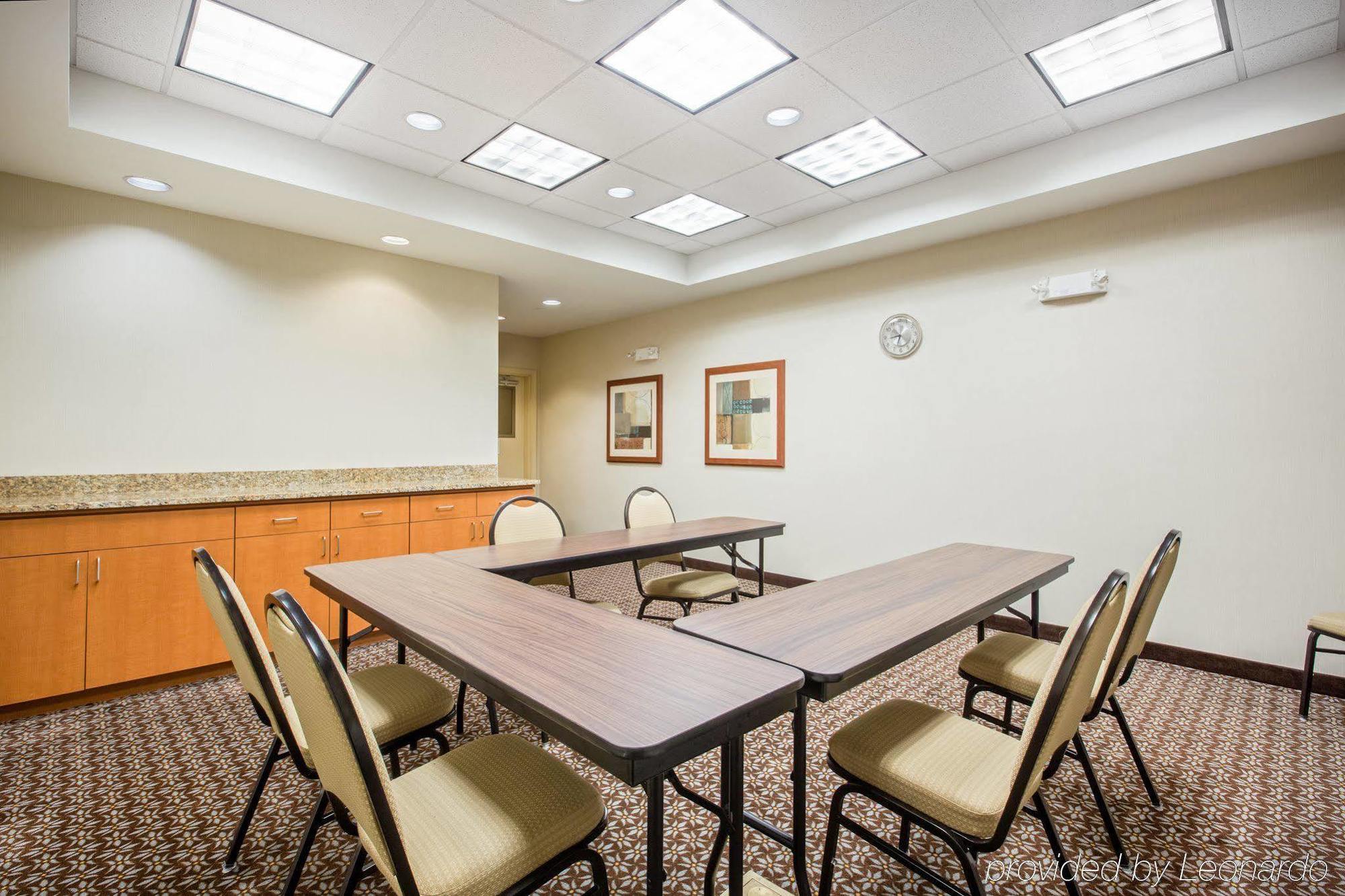 Candlewood Pittsburgh-cranberry By Ihg 2* Cranberry Township